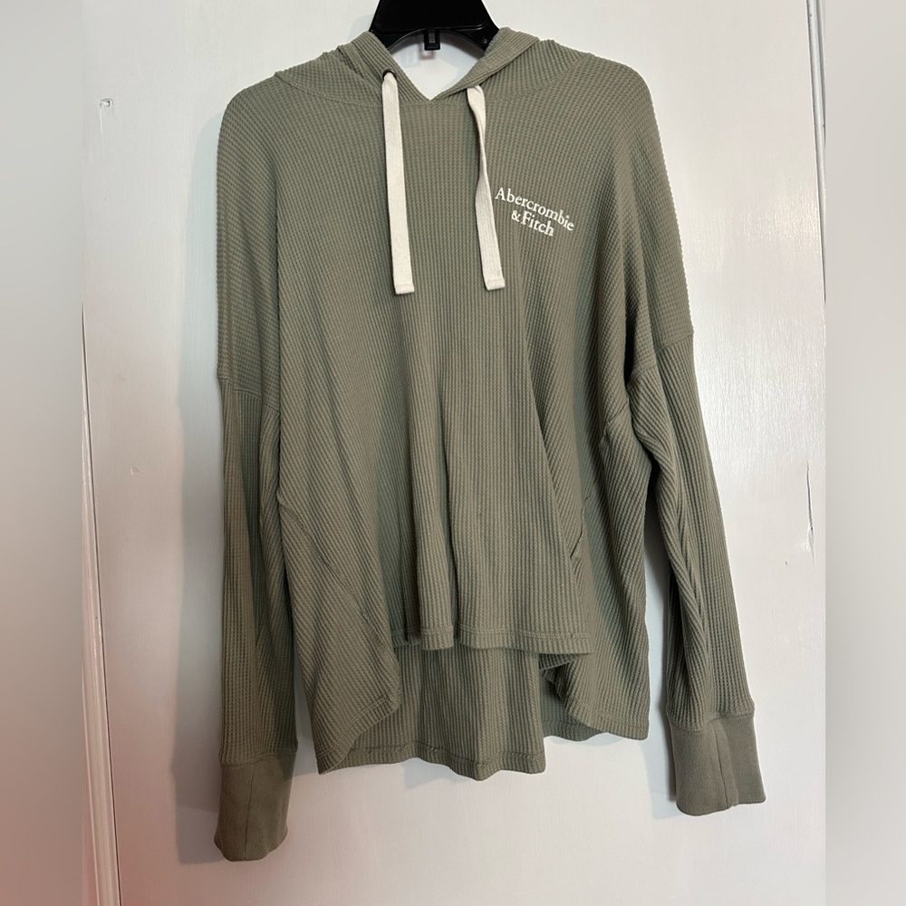 Women’s Abercrombie & Fitch long sleeve